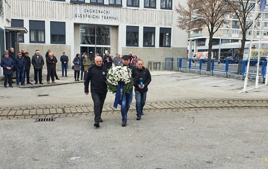 OBILJEŽAVANJE 16. GODIŠNJICE OTKRIVANJA SPOMEN-PLOČE POGINULIM I NESTALIM HRVATSKIM BRANITELJIMA RADNICIMA ZET-a